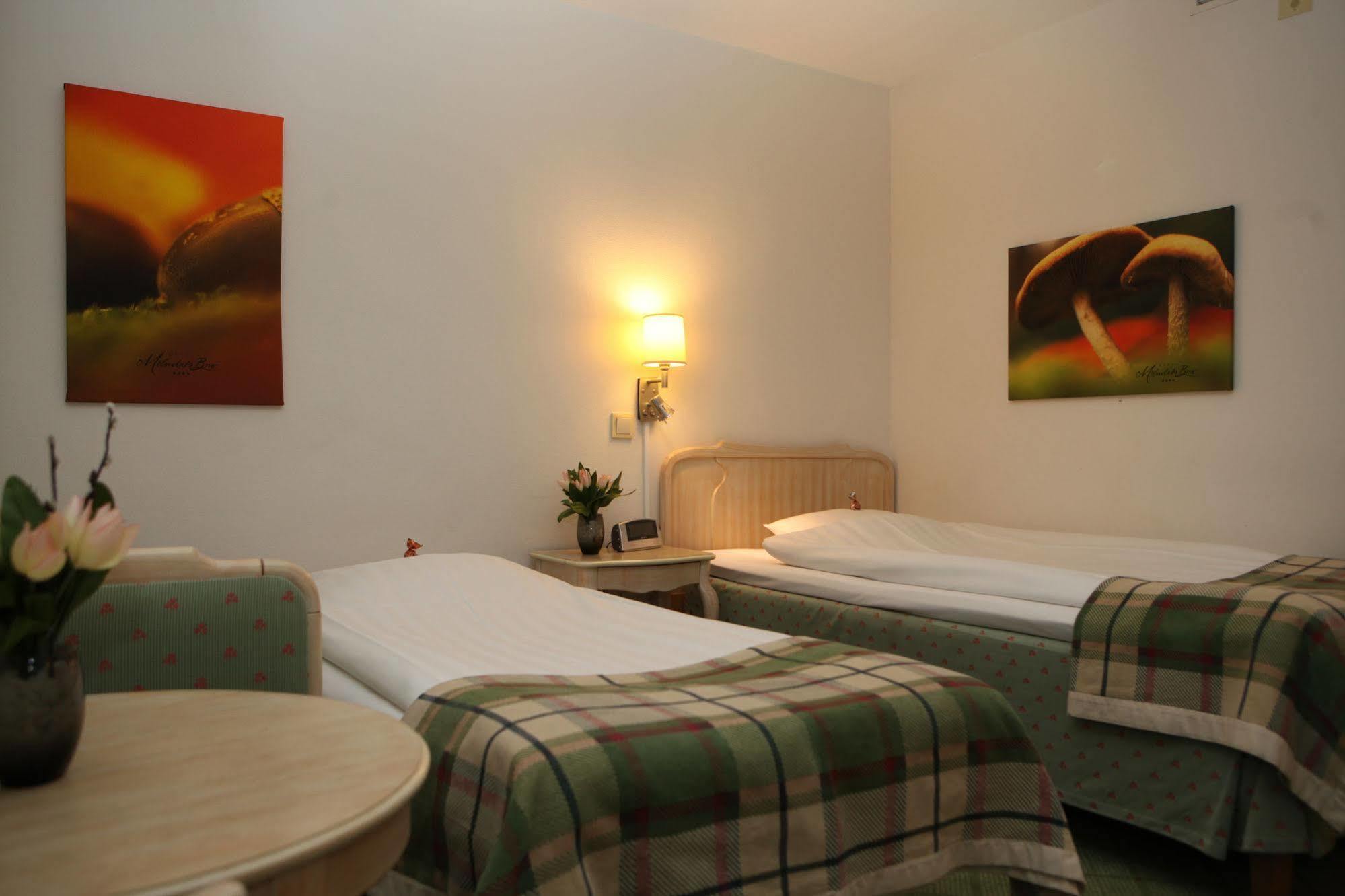 Hotel Moelndals Bro Luaran gambar